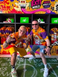 EXTi lleva 'POR AMOR AL ARTE' a FIFA Rivals y se convierte en el primer artista musical y visual integrado al videojuego