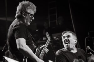 Alejandro Lerner estrenó "De otro mundo", una colaboración junto a Juanse