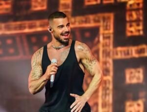 Ricky Martin lanza "Estranho" junto a Luan Santana