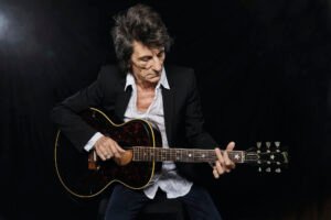 Ronnie Wood dará su primer show solista en la Argentina
