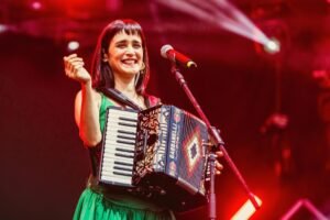 Julieta Venegas, Trueno, Milo J y más: guía del LAMC 2026 en Nueva York