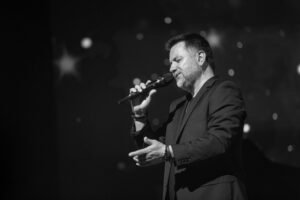 Jorge Rojas puso en marcha una nueva gira con formato de piano y voz