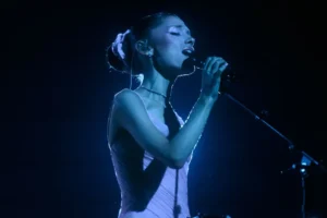 Ariana Grande supera los $100 millones en ingresos brutos con su Eternal Sunshine Tour
