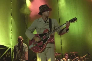 Gibson honra a Gustavo Cerati con guitarra de edición limitada disponible exclusivamente en Miami
