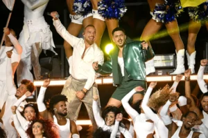 Ricky Martin y Pedro Sampaio estrenaron "pikito, pikito" en el NFL Rio Game