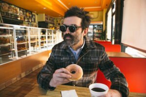 Eels presenta 'Cookie Happened': "En algún momento hasta los Beatles van a ser olvidados"